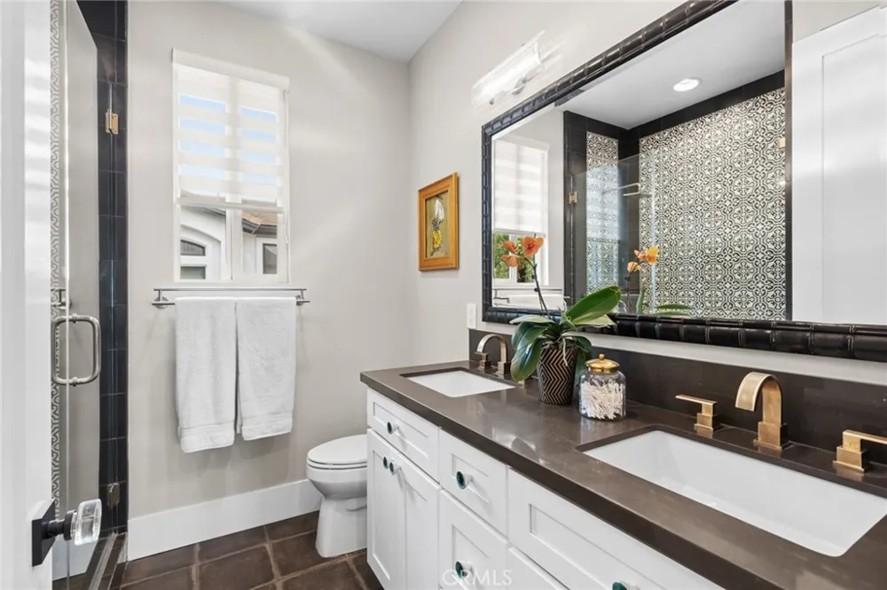 273 Mesa Costa Mesa, CA 92627