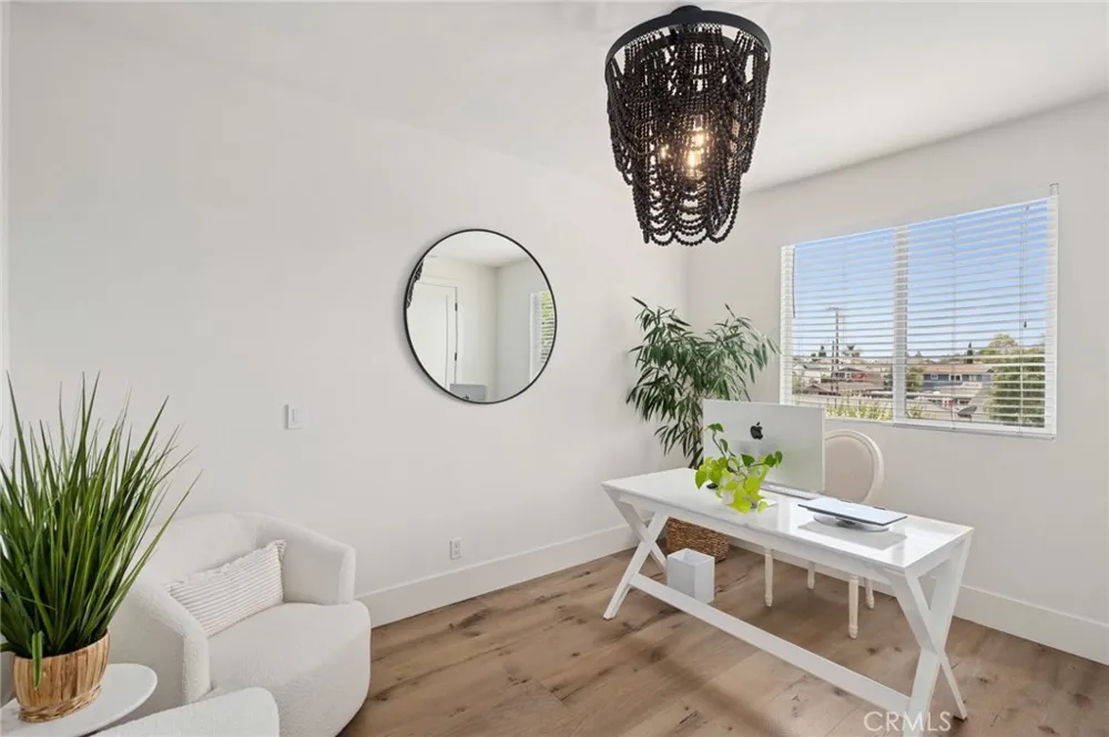 273 Mesa Costa Mesa, CA 92627