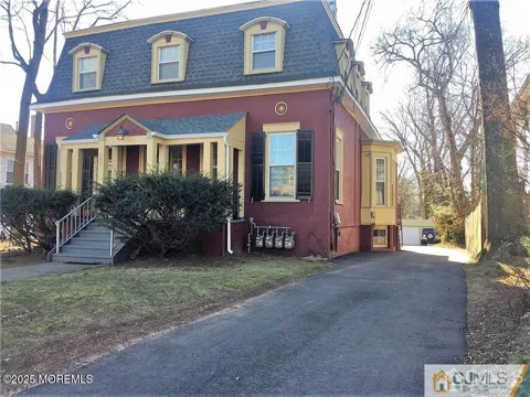 207 Woodbridge Avenue #Unit A