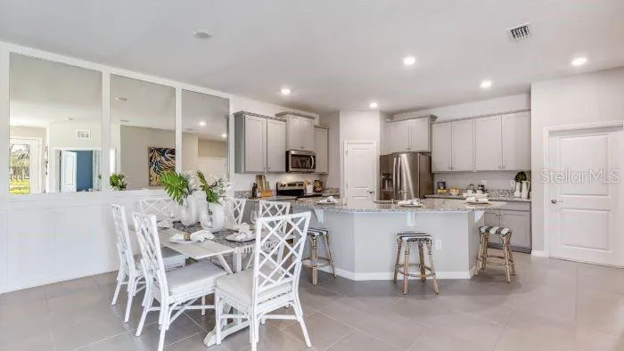 18354 TAVERNSIDE TRAIL Lakewood Ranch, FL 34211