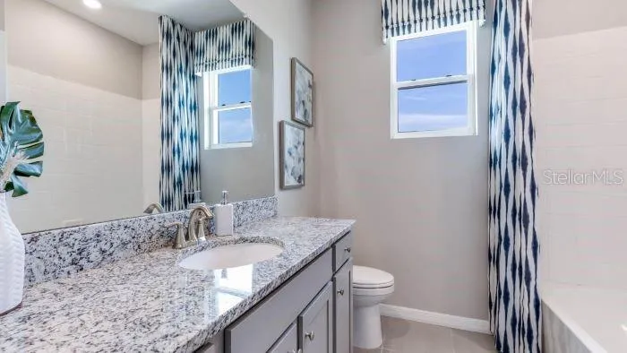 18354 TAVERNSIDE TRAIL Lakewood Ranch, FL 34211