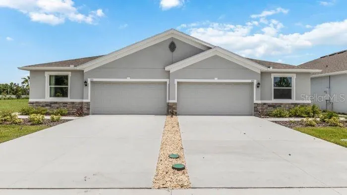 18354 TAVERNSIDE TRAIL Lakewood Ranch, FL 34211