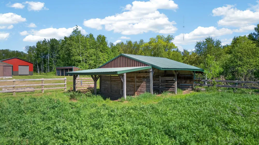 000 Dahl Hinckley, MN 55037