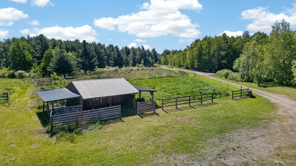 000 Dahl Hinckley, MN 55037