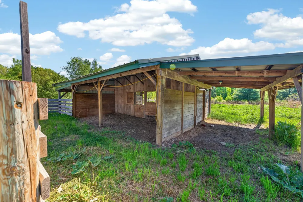 000 Dahl Hinckley, MN 55037