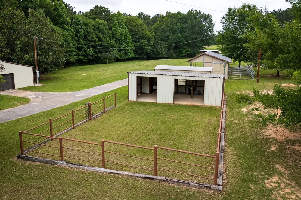 4123 Farm to Market Road 752 S Rusk, TX 75785