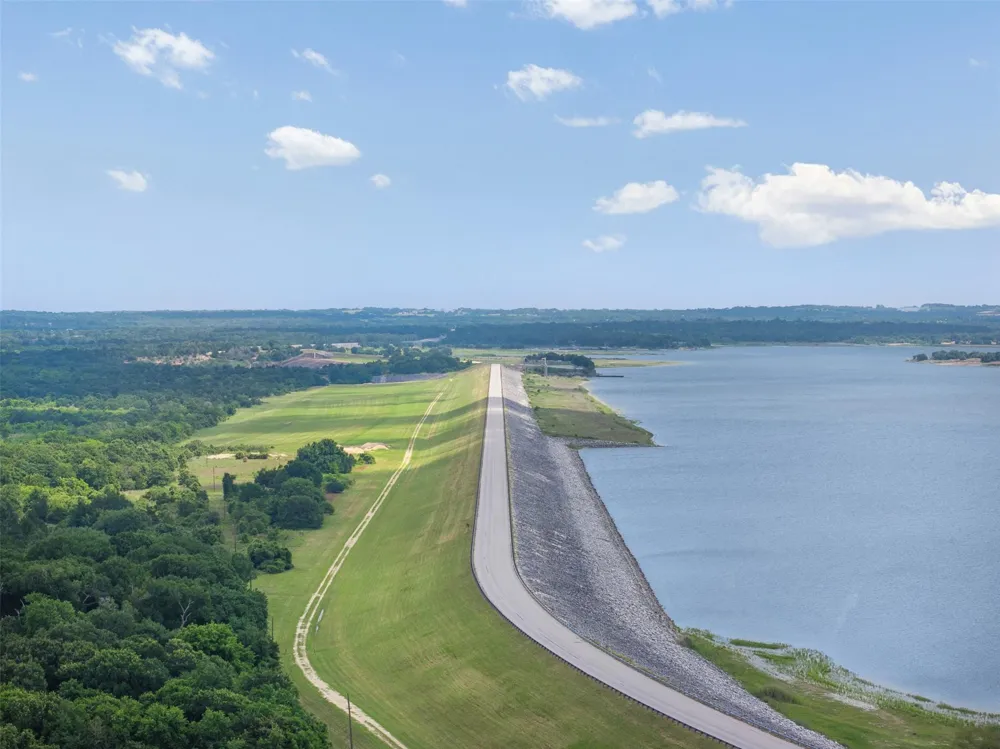 3 Lake Day Drive Somerville, TX 77879