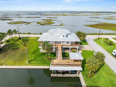 4301 Jolly Roger Road