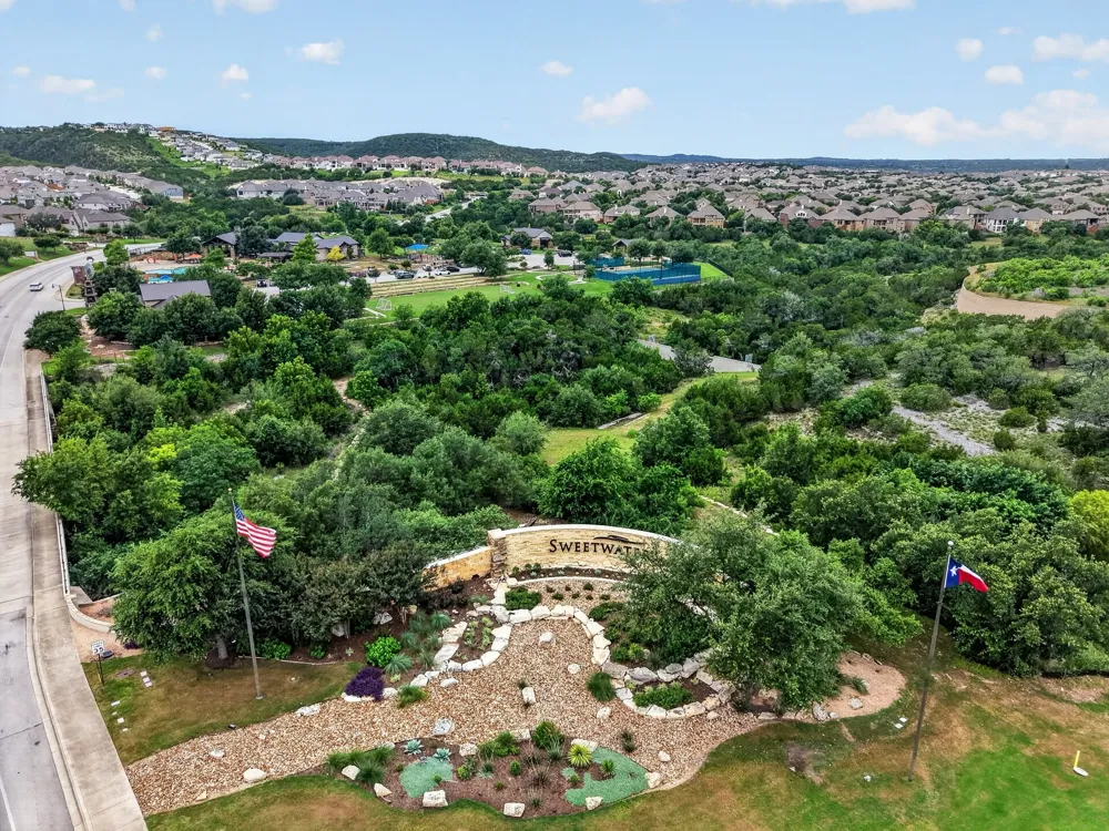 6312 Empresa Drive Austin, TX 78738