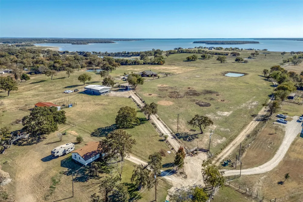 15675 County Road 4024 Kemp, TX 75143