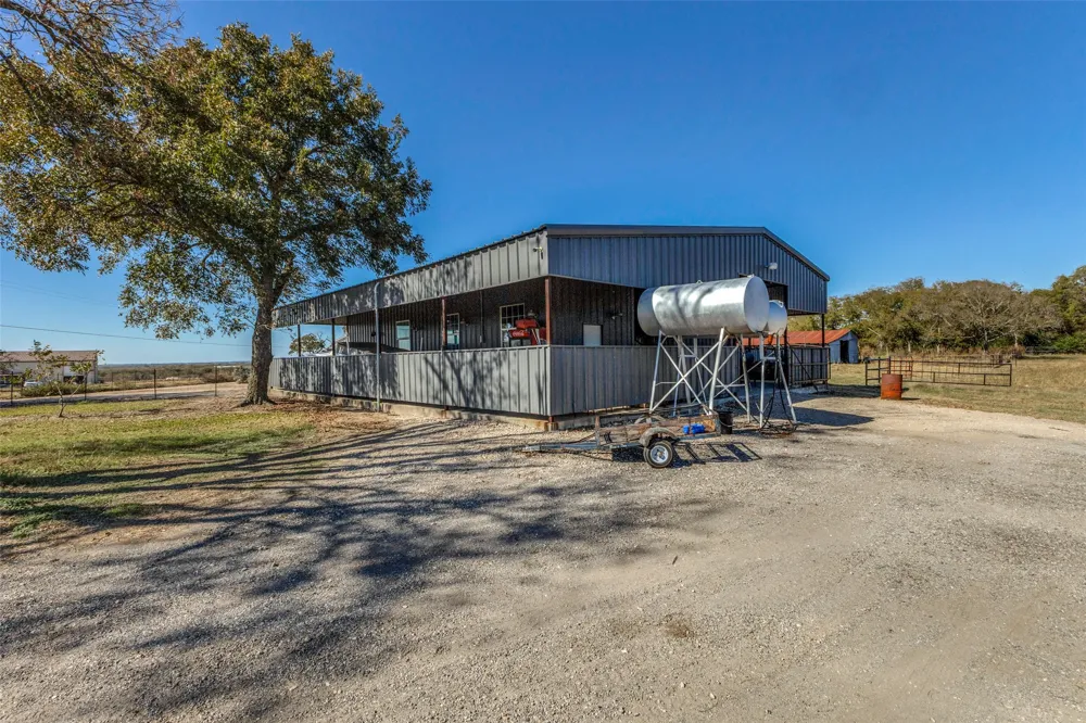 15675 County Road 4024 Kemp, TX 75143