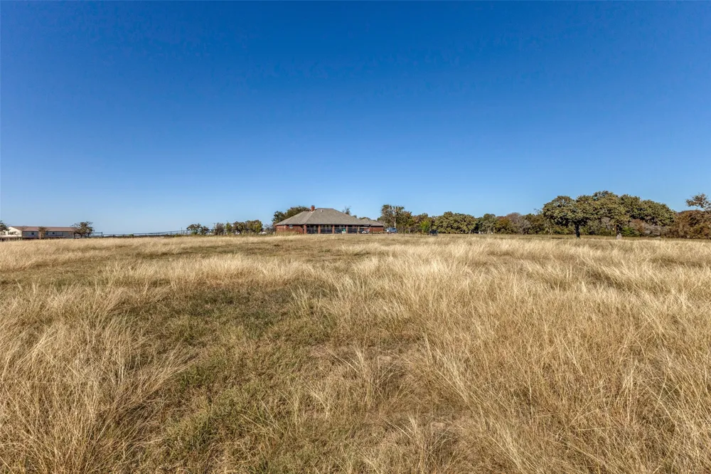 15675 County Road 4024 Kemp, TX 75143