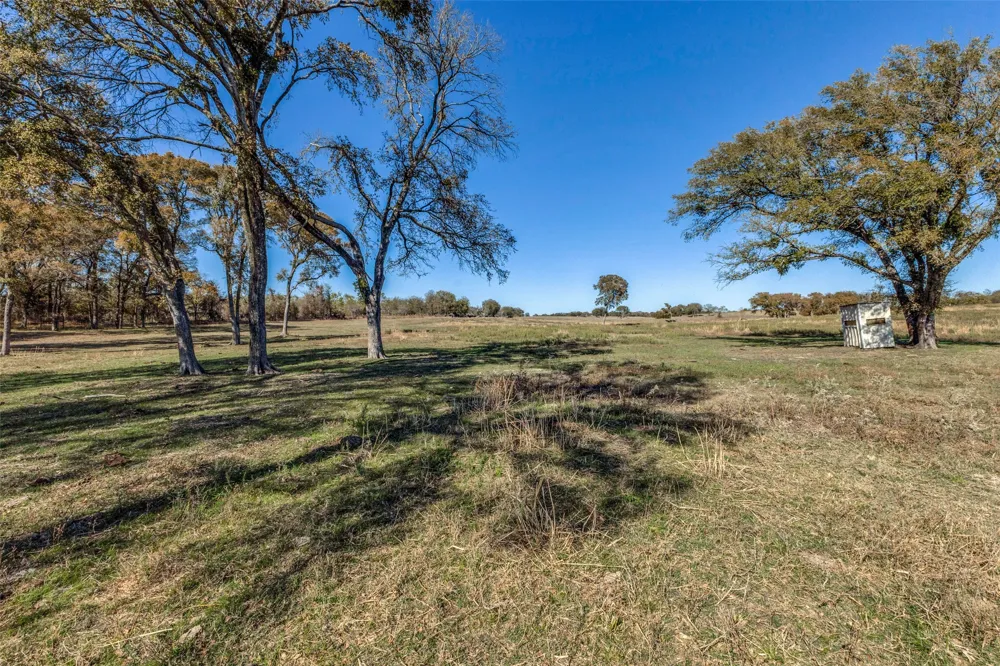 15675 County Road 4024 Kemp, TX 75143
