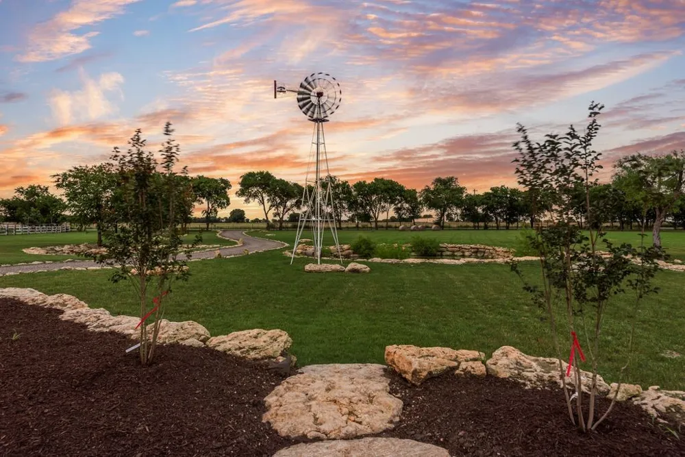 11167 Plainview Road Krum, TX 76249