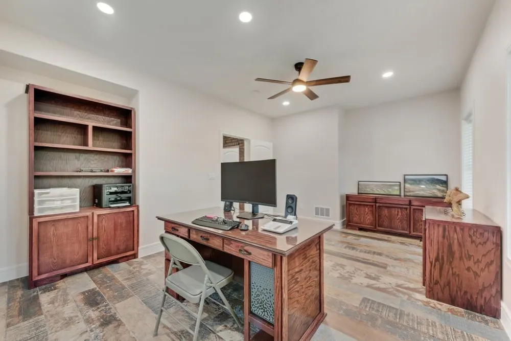 11167 Plainview Road Krum, TX 76249