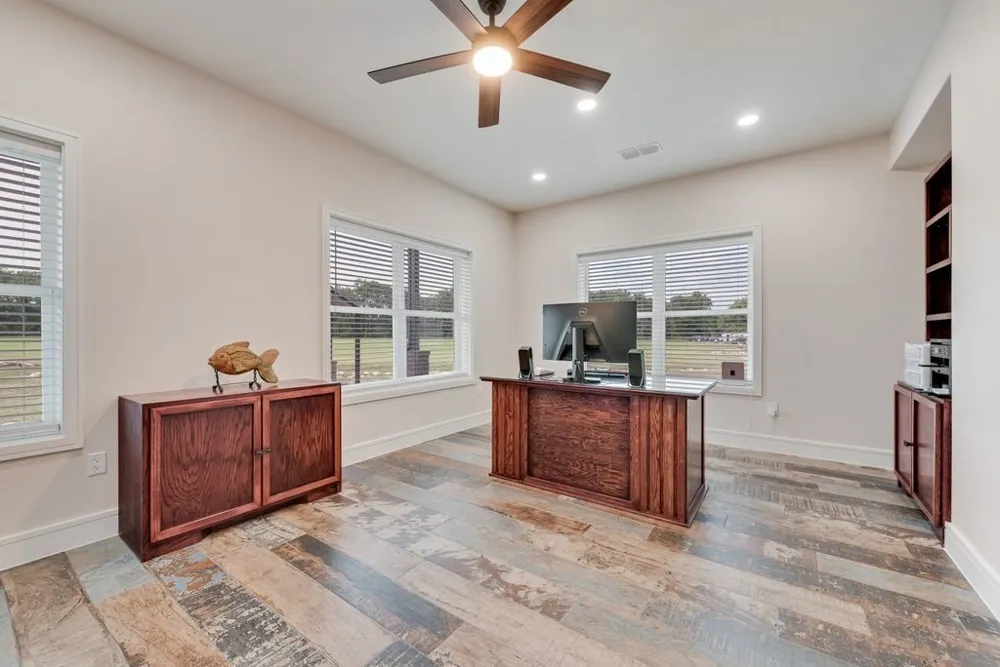 11167 Plainview Road Krum, TX 76249