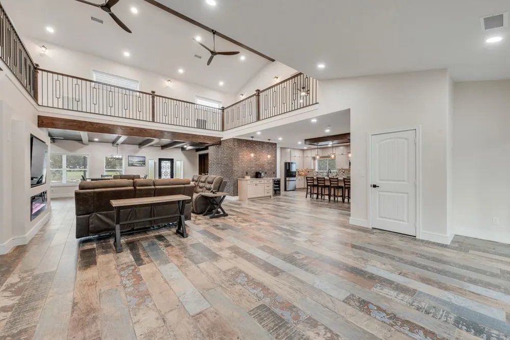 11167 Plainview Road Krum, TX 76249