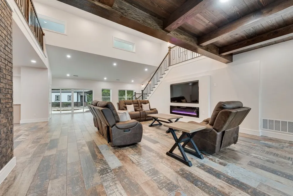 11167 Plainview Road Krum, TX 76249
