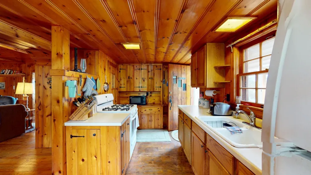 12418 Rock Point Drive Kabetogama, MN 56669