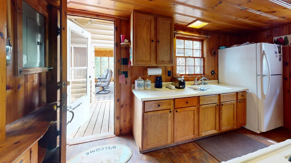 12418 Rock Point Drive Kabetogama, MN 56669