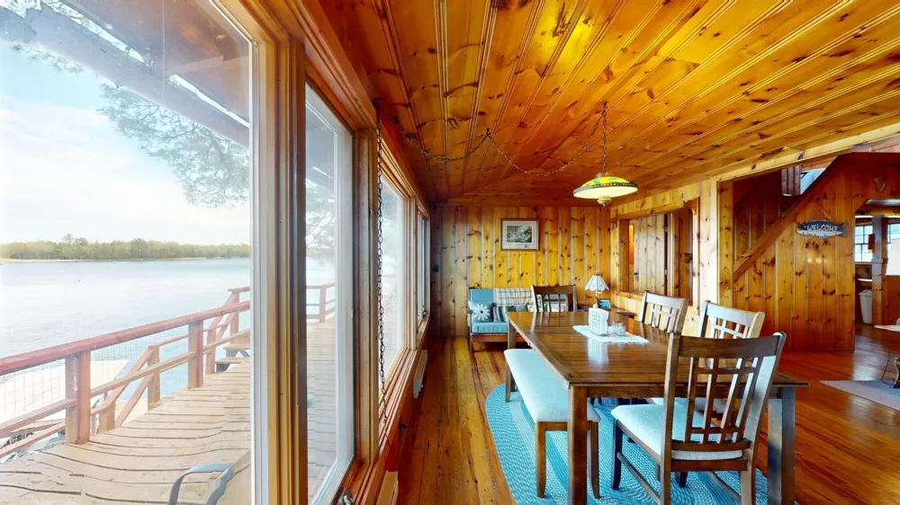 12418 Rock Point Drive Kabetogama, MN 56669