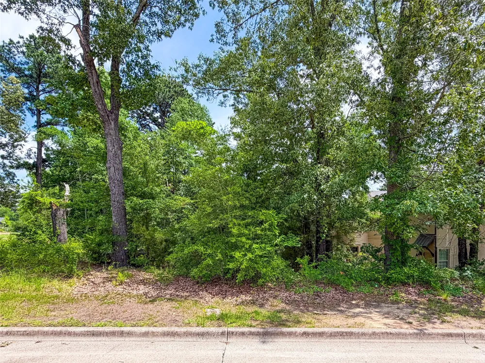 2807 J Cupit Court Tyler, TX 75709