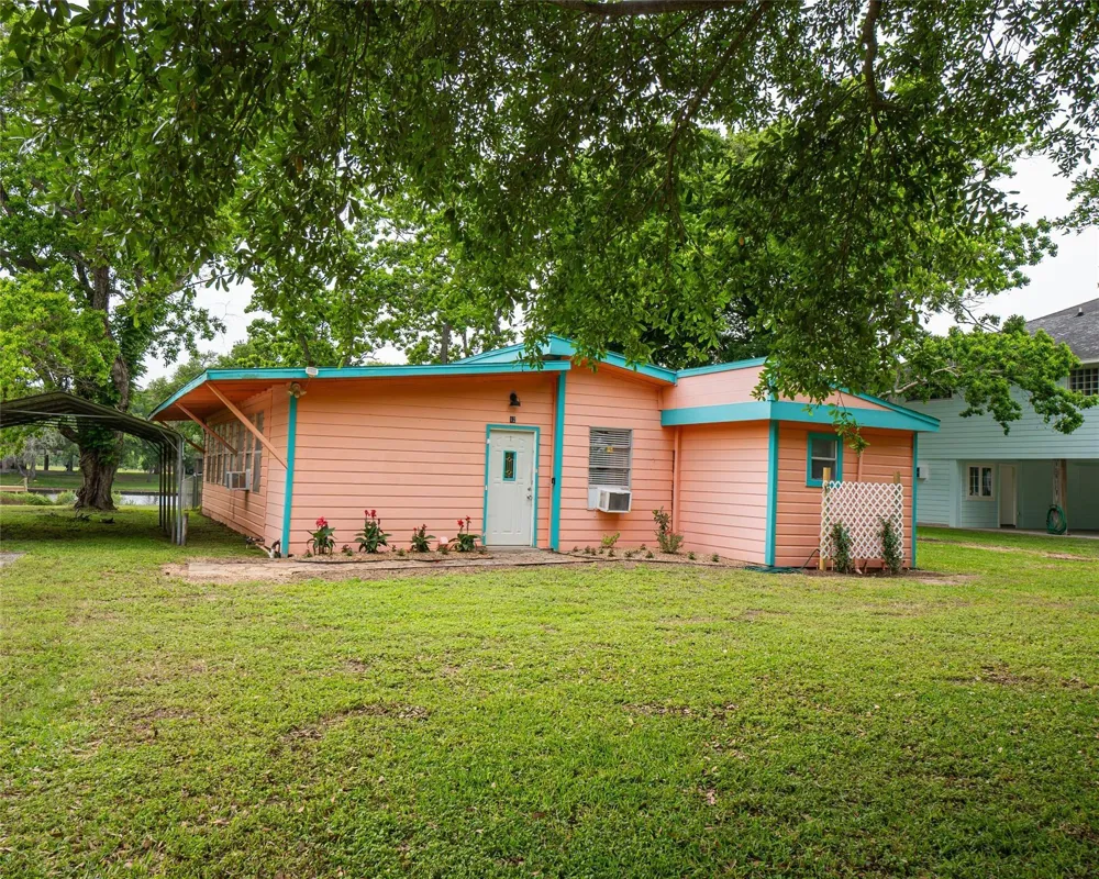 357 County Road 296 Sargent, TX 77414