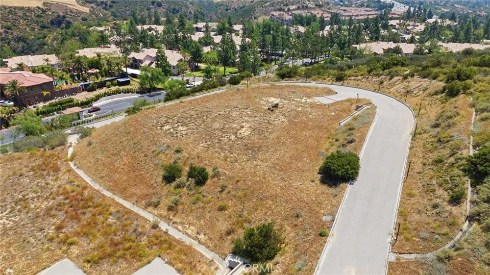 11627 Poema Place Chatsworth, CA 91311