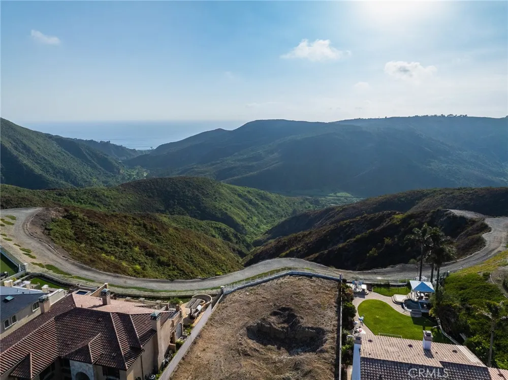 9 Coronado Pointe Laguna Niguel, CA 92677