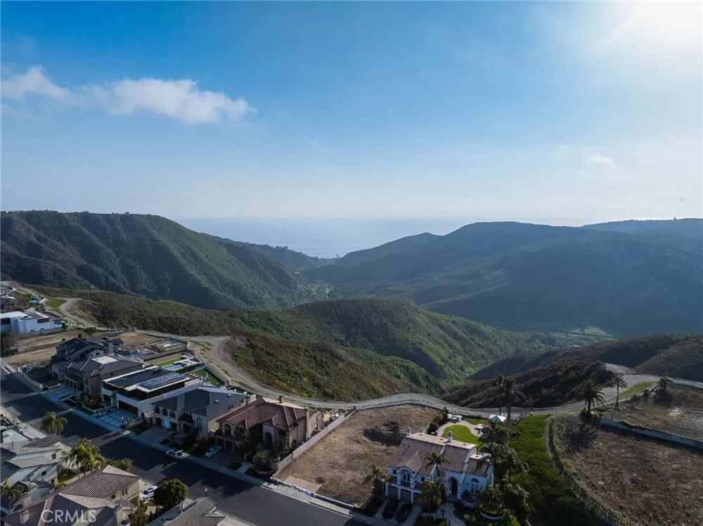 9 Coronado Pointe Laguna Niguel, CA 92677