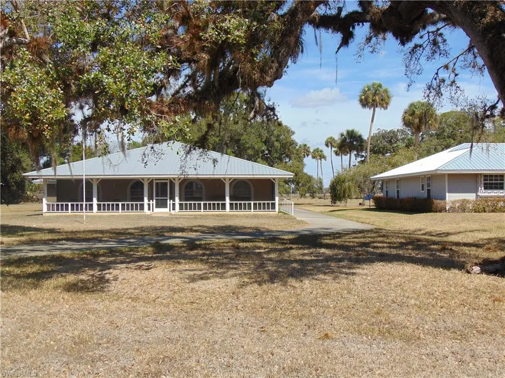 1092 Riverbend Drive Labelle, FL 33935