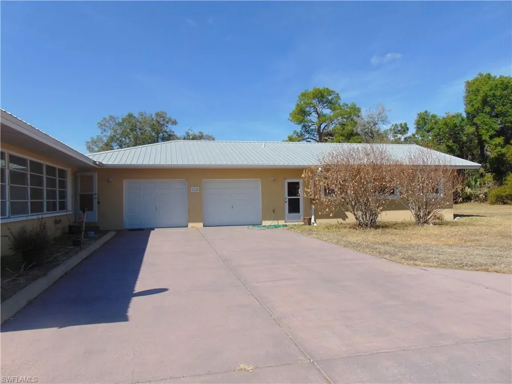 1092 Riverbend Drive Labelle, FL 33935
