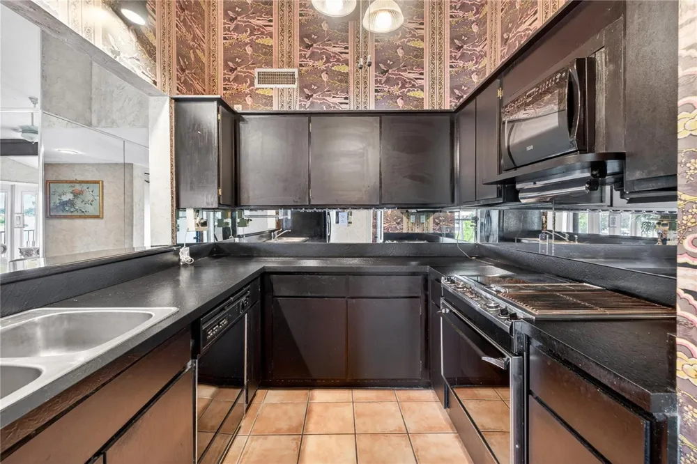 200 MAITLAND AVENUE #128 Altamonte Springs, FL 32701