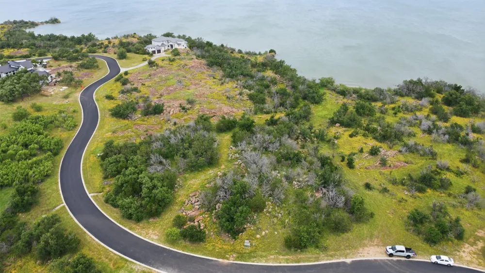 30 Peninsula Drive Burnet, TX 78611