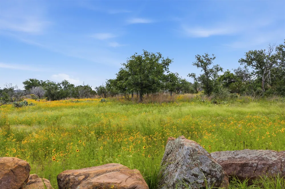 30 Peninsula Drive Burnet, TX 78611
