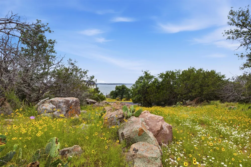 30 Peninsula Drive Burnet, TX 78611