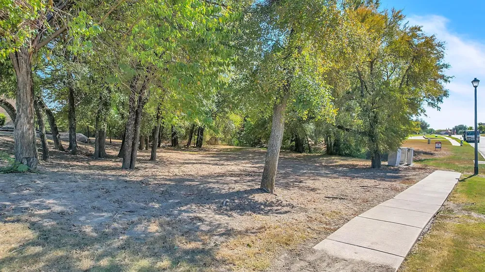 133 Falcon Point Drive Heath, TX 75032