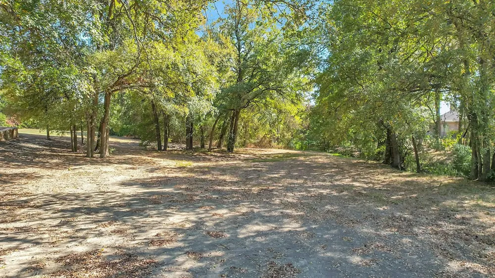 133 Falcon Point Drive Heath, TX 75032