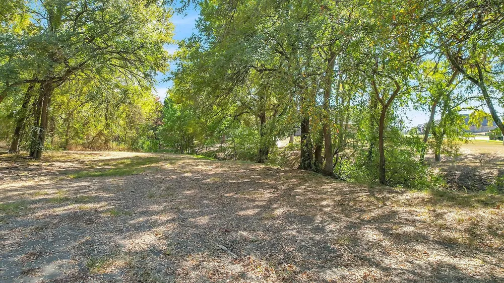 133 Falcon Point Drive Heath, TX 75032