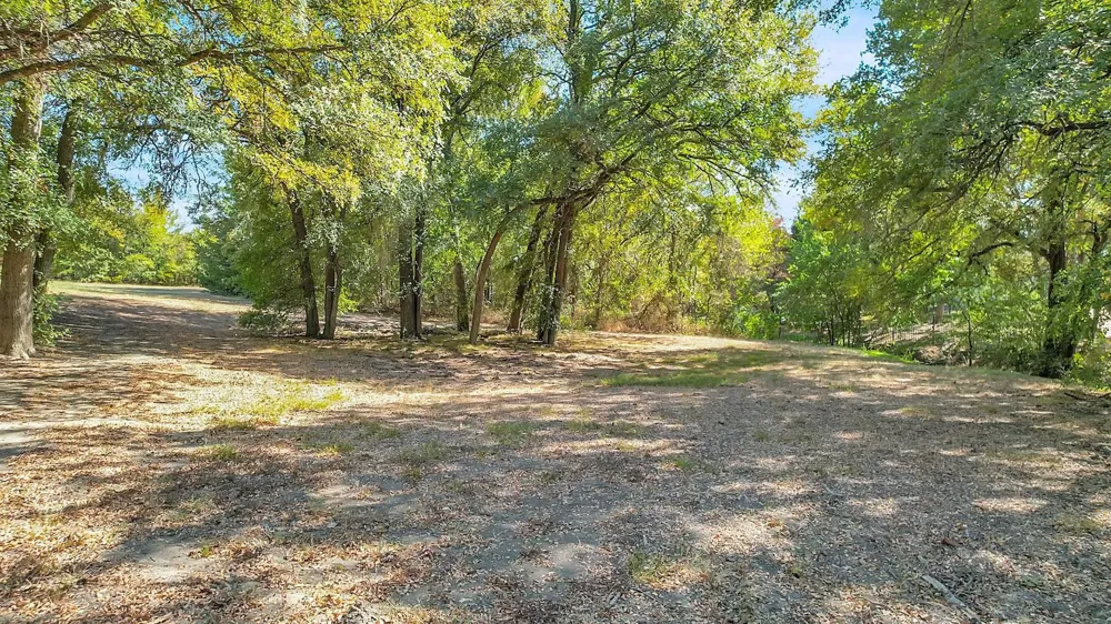 133 Falcon Point Drive Heath, TX 75032