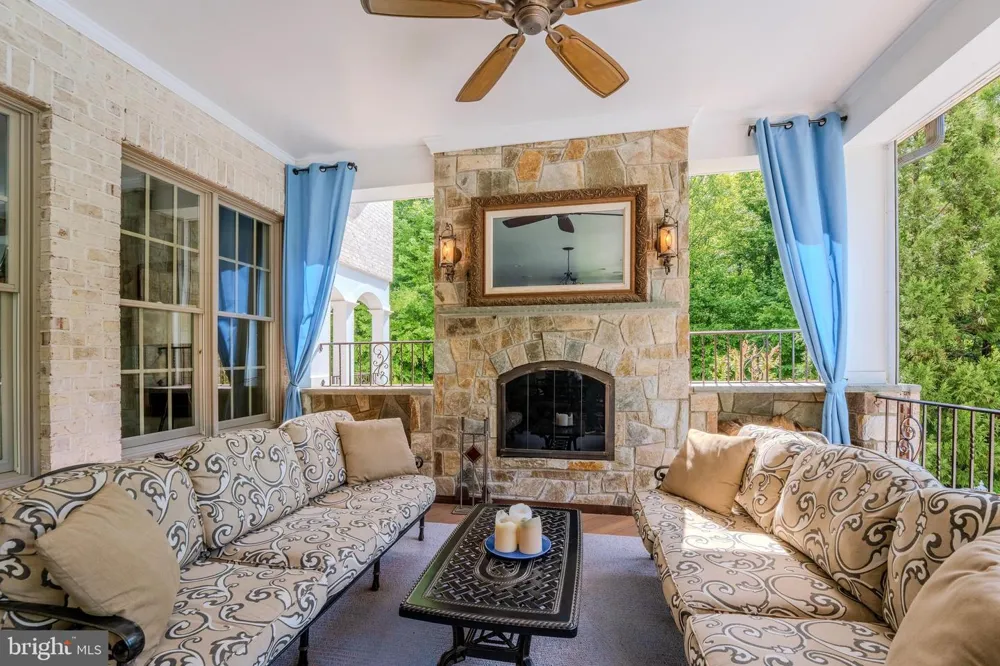 40935 GRENATA PRESERVE PLACE Leesburg, VA 20175
