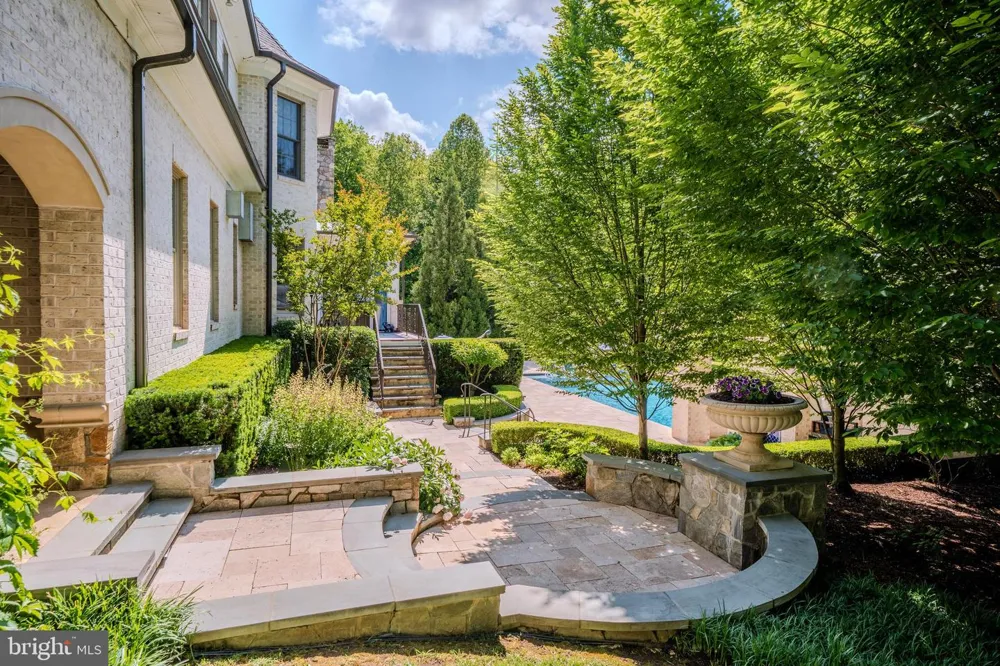 40935 GRENATA PRESERVE PLACE Leesburg, VA 20175