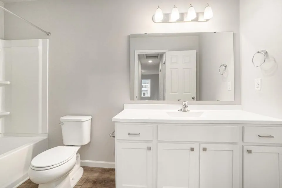 724 Manorwood Circle Benton Harbor, MI 49022
