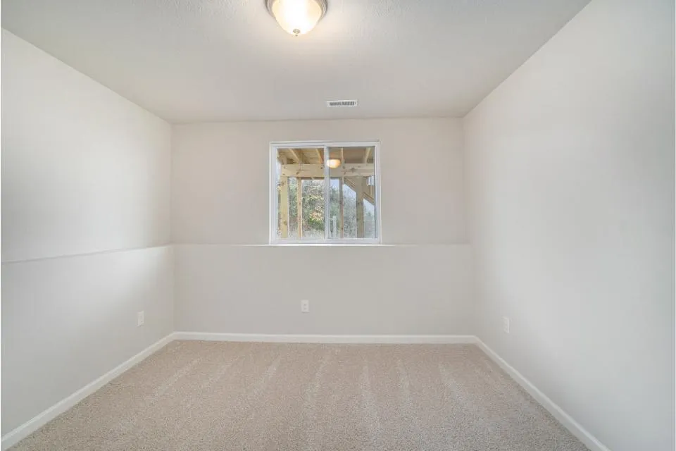 724 Manorwood Circle Benton Harbor, MI 49022