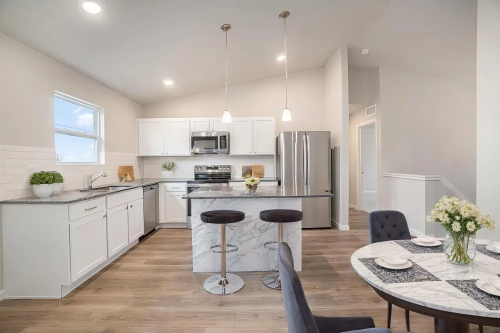 724 Manorwood Circle Benton Harbor, MI 49022