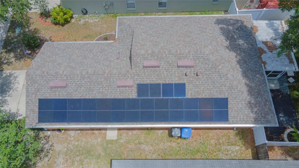 11910 MANGO GROVES BOULEVARD Seffner, FL 33584