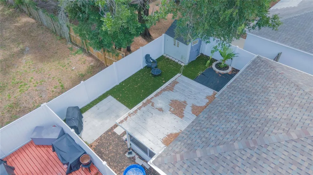 11910 MANGO GROVES BOULEVARD Seffner, FL 33584
