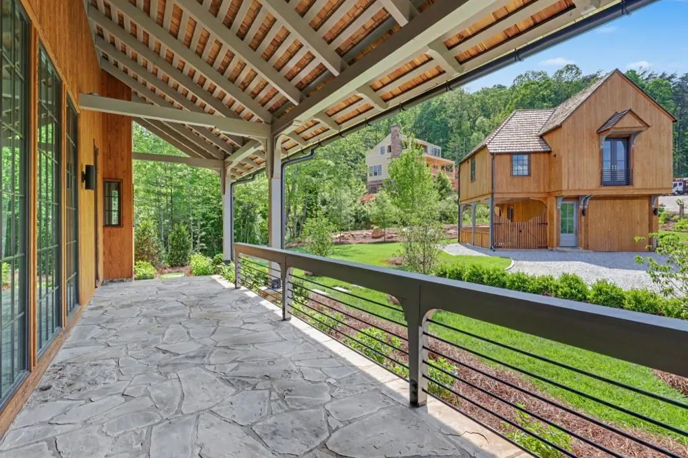 140 Cove View Lane Clarkesville, GA 30523