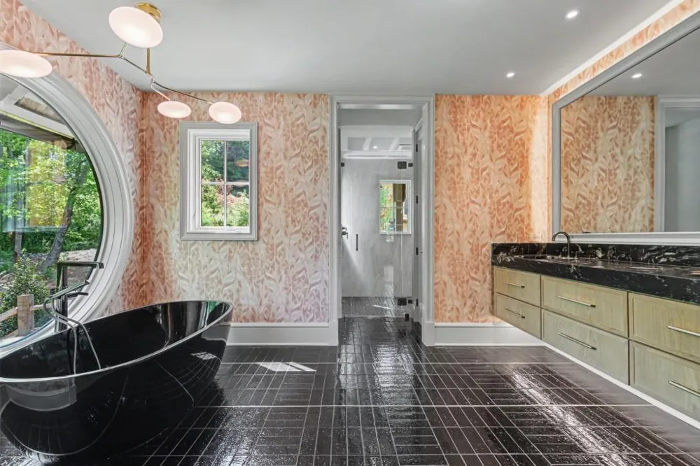 140 Cove View Lane Clarkesville, GA 30523