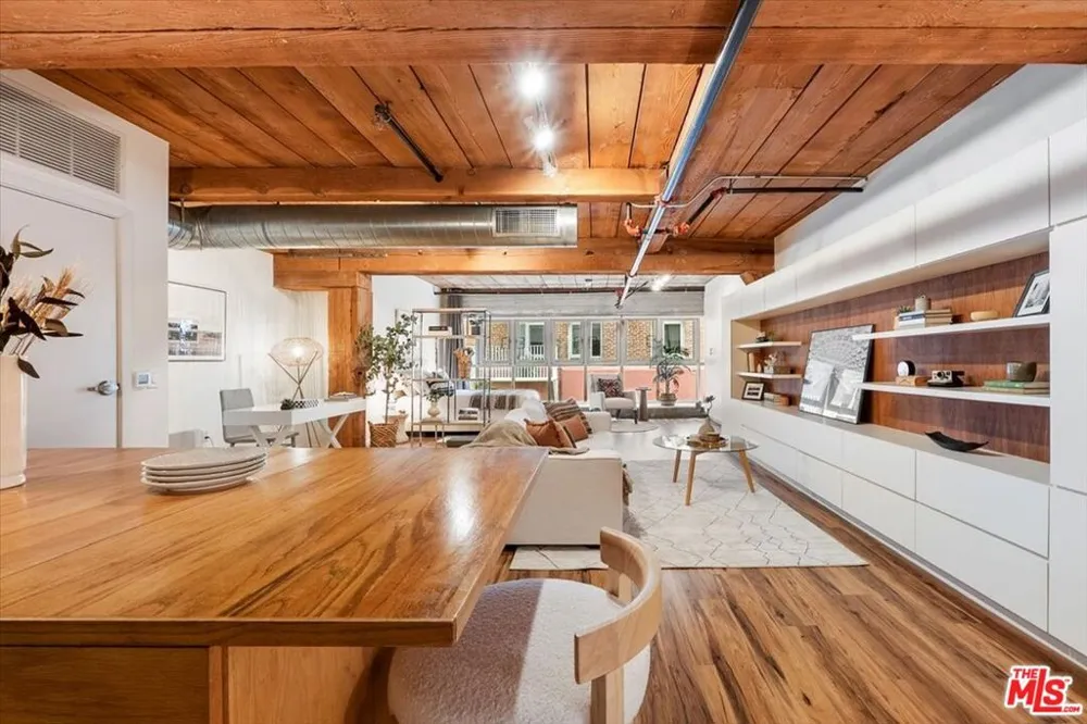 530 S Hewitt Street #238 Los Angeles, CA 90013